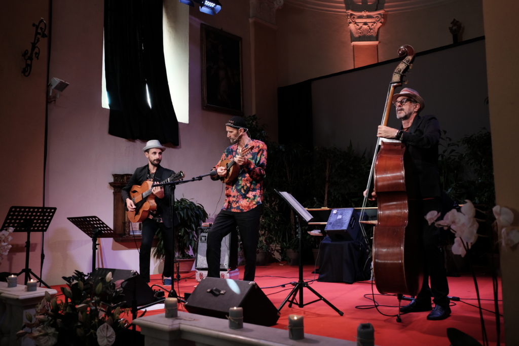 L’attribut alt de cette image est vide, son nom de fichier est Carlo-Aonzo-trio-1-1024x683.jpg.