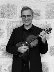 FOURRIER Julien noir et blanc